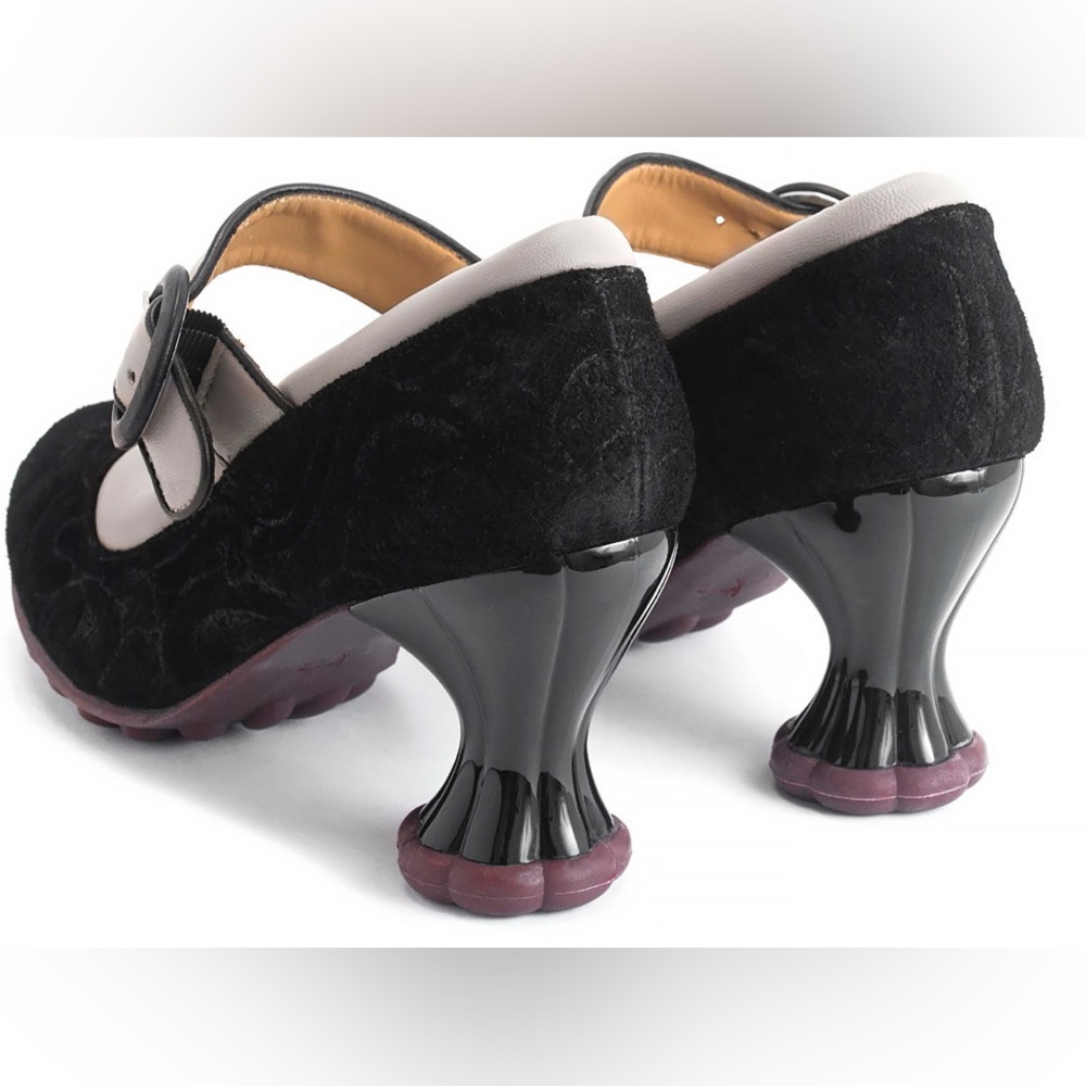 Fluevog NEARLY NEW Cosmos Ceres black suede and beige padded Mary Jane heel- 9.5 - Picture 16 of 16